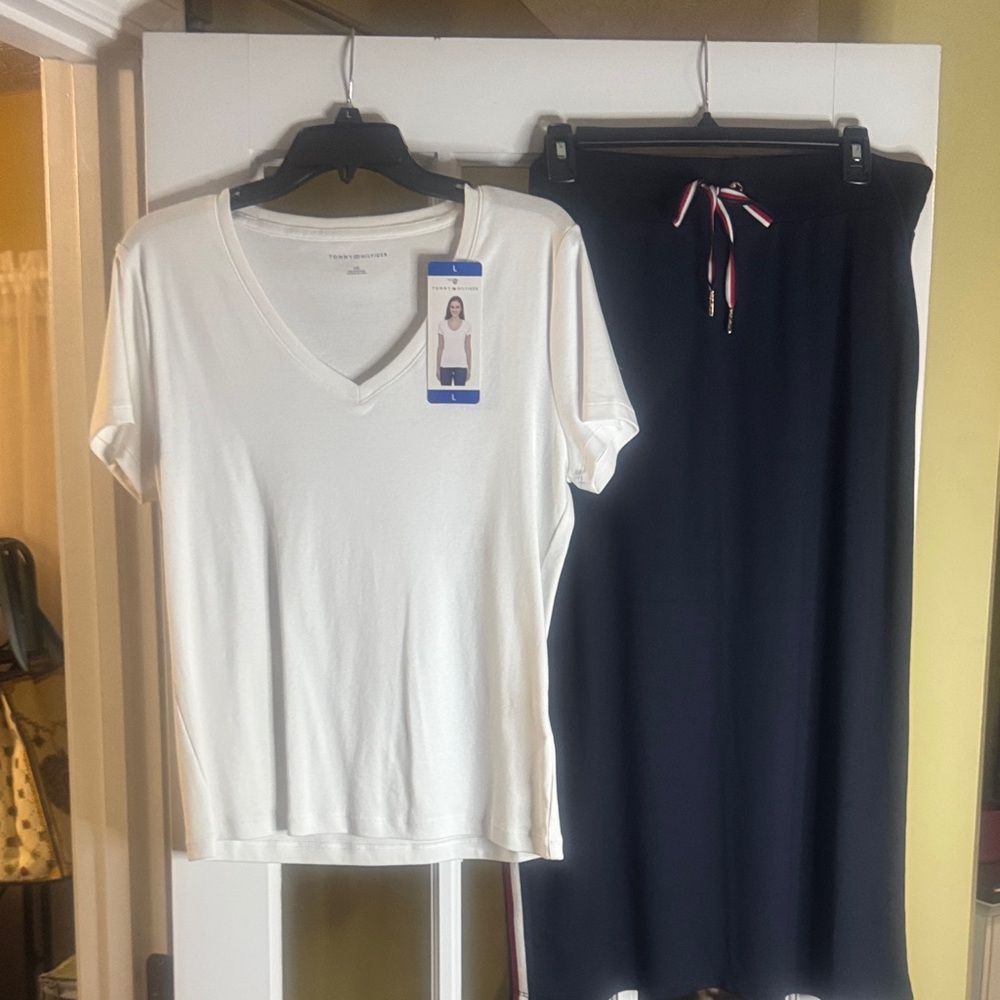 Brand New!!Tommy Hilfiger White and Navy Dress